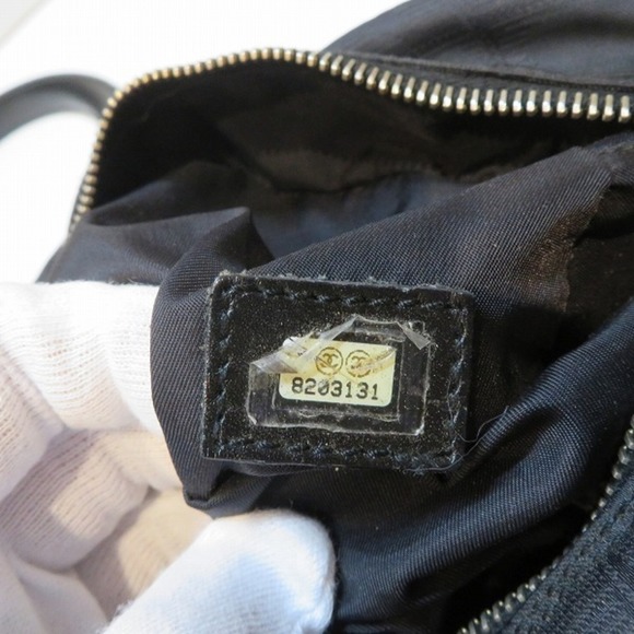 Chanel CHANEL A15828 New Travel Black Mini Boston Bag Handbag Ladies - Picture 7 of 9
